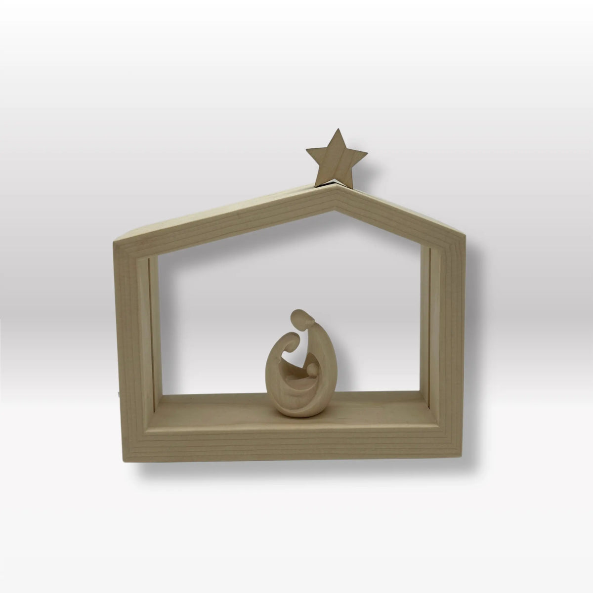 Blockkrippe "Art Deco" Zirbe mit Familienhaus "Akantus Design" Fichte natur