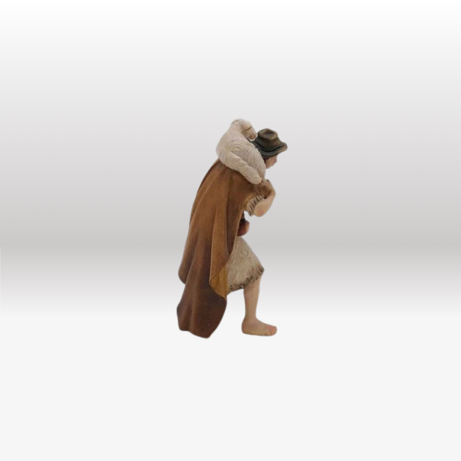 Hirt mit Schaf auf Schulter von Kostner-2