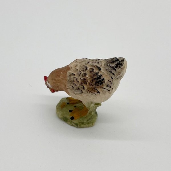 Henne pickend Krippenfigur von Kostner