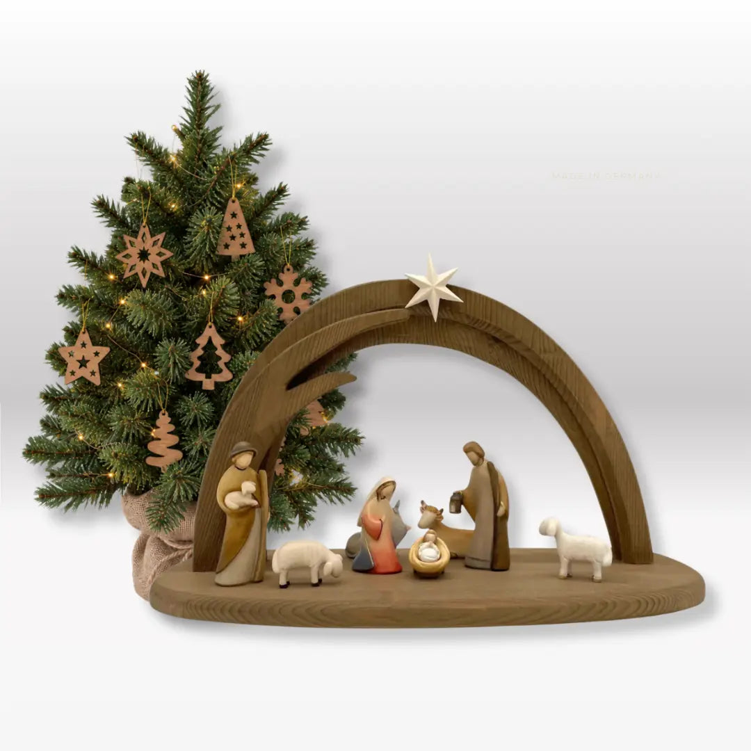 Adventskalender Nr. 2: von Leonardo bemalt mit Stall "Leonardo"